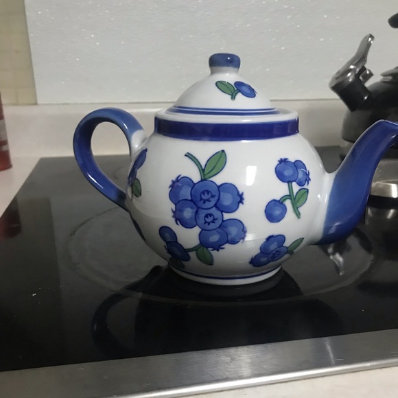 April Cornell Other - Vintage April Cornell Teapot